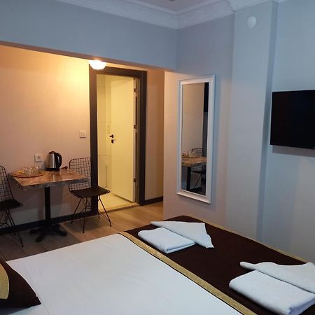 Emirhan Hotel Istanboel Buitenkant foto