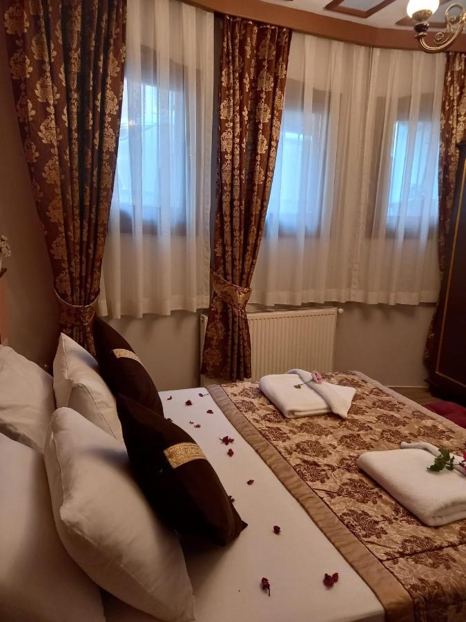 Emirhan Hotel Istanboel Buitenkant foto