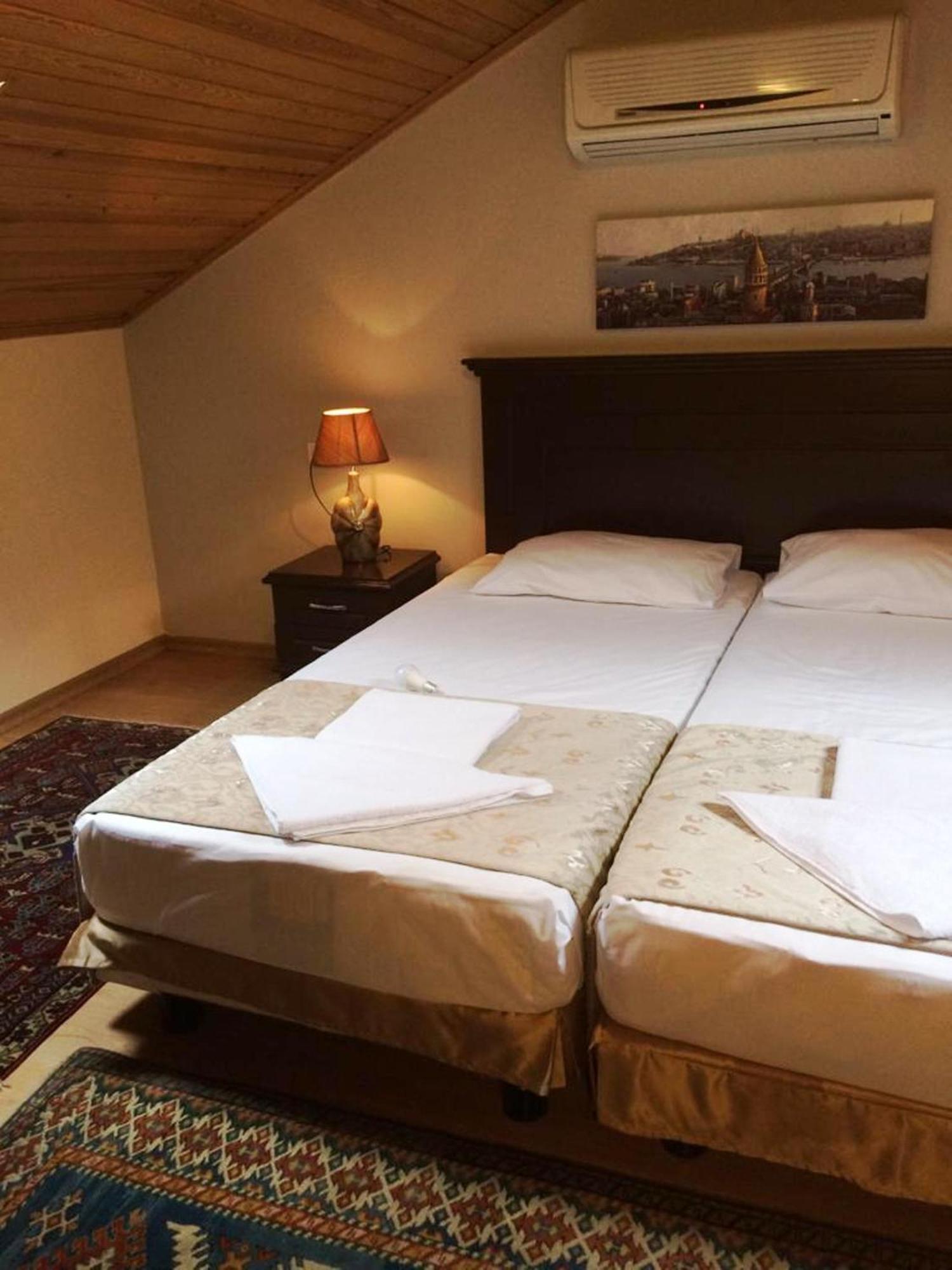 Emirhan Hotel Istanboel Buitenkant foto