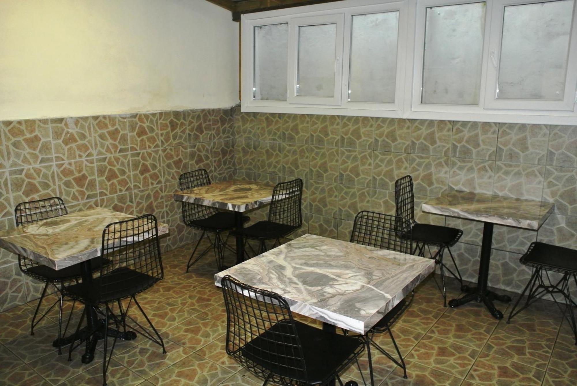 Emirhan Hotel Istanboel Buitenkant foto